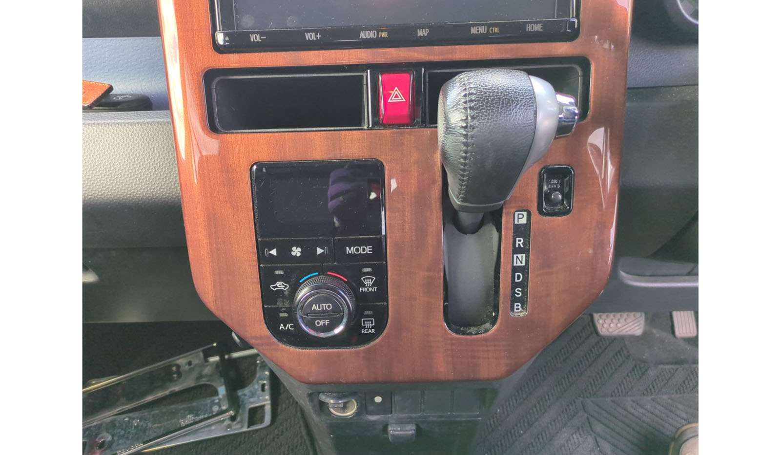 2019 Toyota Roomy G image-3