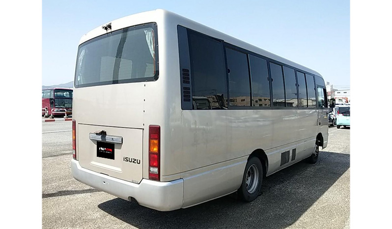2000 Isuzu Journey image-5