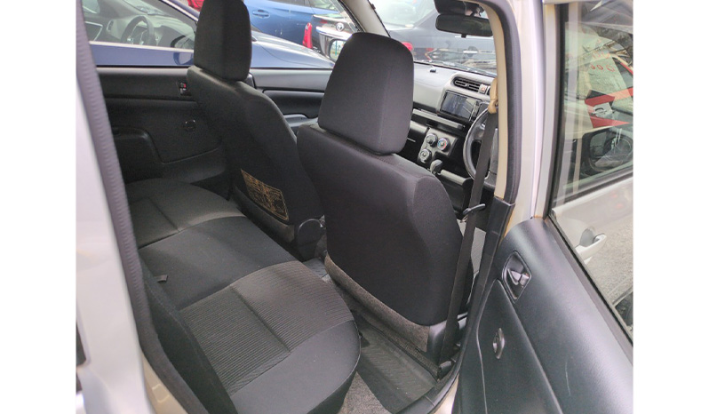2019 Toyota Succeed TX image-7