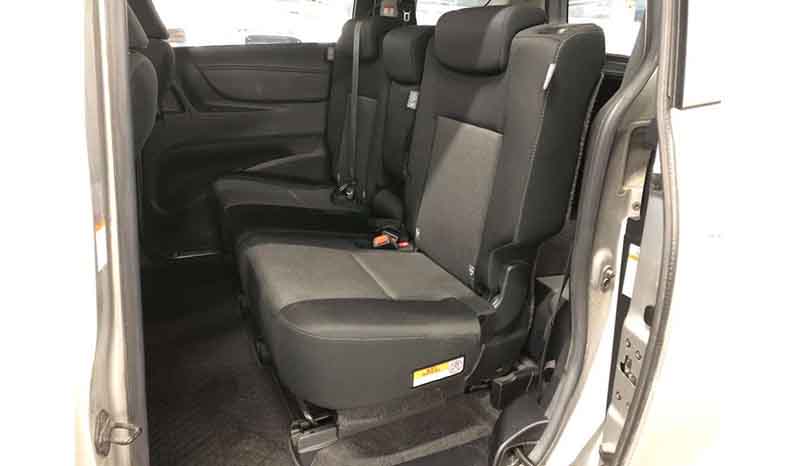 2019 Toyota Sienta Fan Base image-5