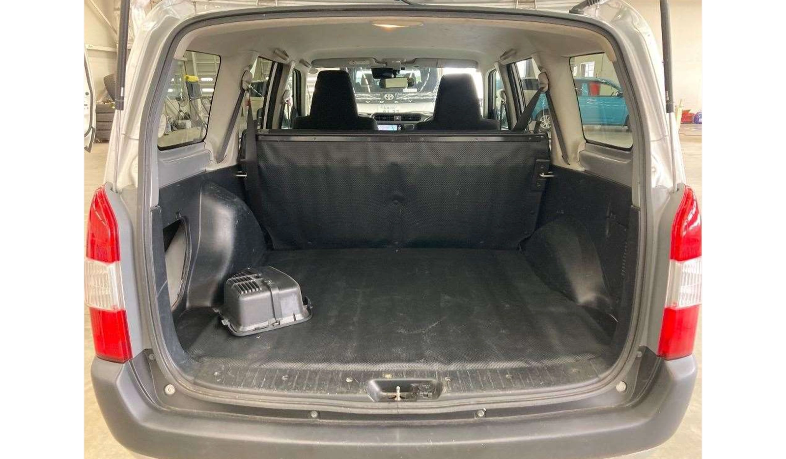 2019 Toyota Succeed UL-X image-9