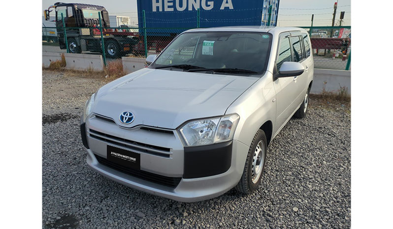 2020 Toyota Probox Hybrid GL image-9