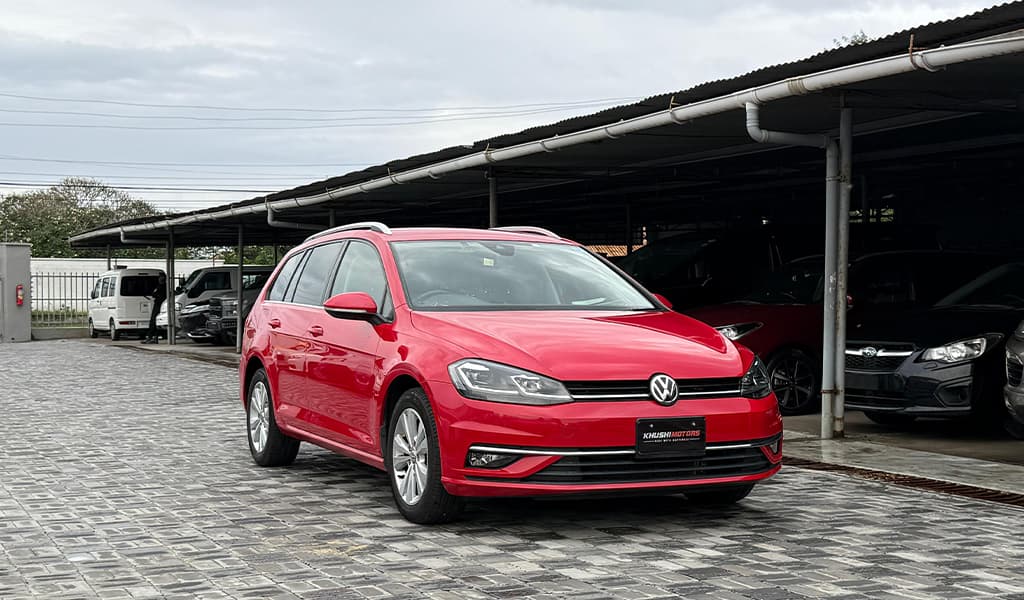 2018 Volkswagen Golf Variant TSI Comfort Line image-1