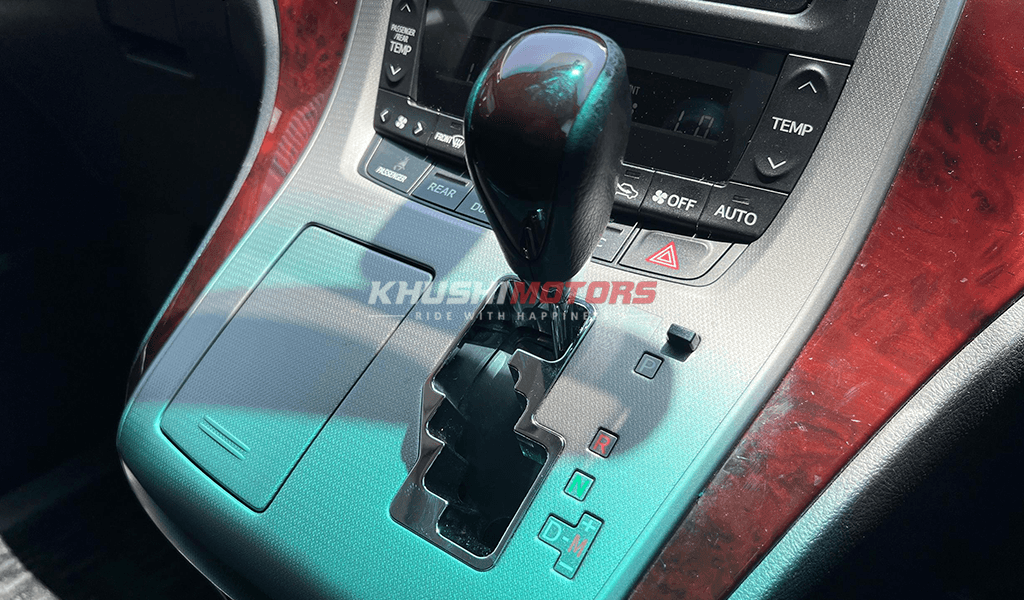 2010 Toyota Alphard image-13