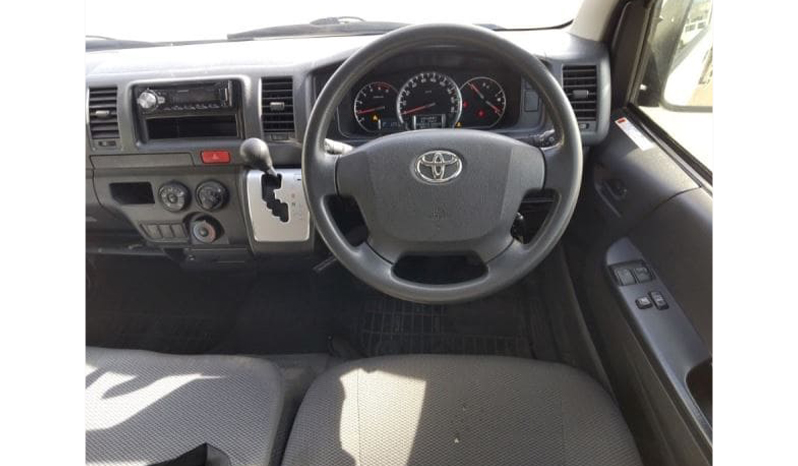 2018 Toyota Hiace DX image-5