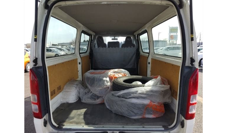 2018 Toyota Hiace DX image-6
