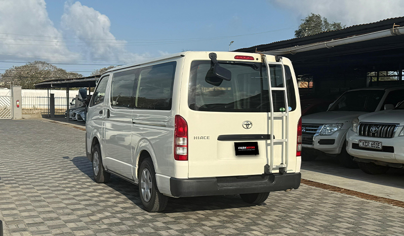 2018 Toyota Hiace DX image-9