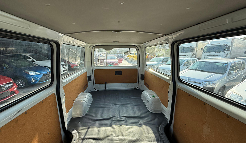 2018 Toyota Hiace DX image-14