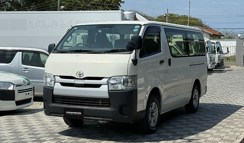 2018 Toyota Hiace DX image-3