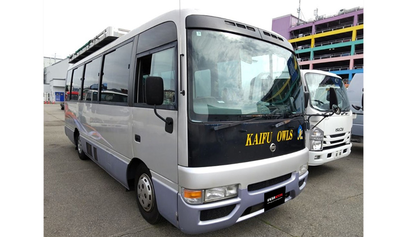 2000 Nissan Civilian image-2