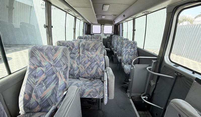 2000 Nissan Civilian image-14