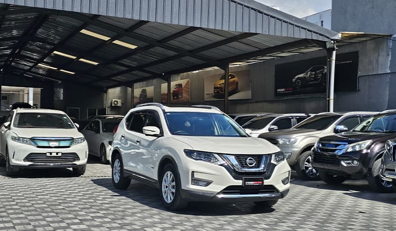 2018 Nissan X Trail Hybrid Xi image-1