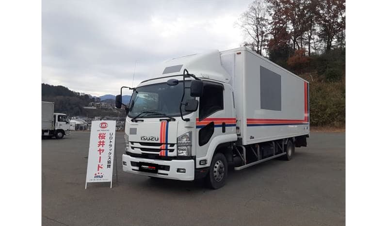 2019 Isuzu Forward Freezer 2.9 Ton image-2