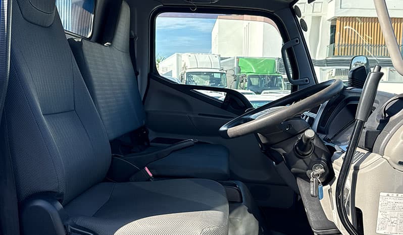 2018 Mitsubishi Canter 3 Ton image-7