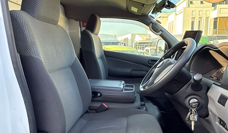2018 Isuzu Como 1.3 Ton image-8