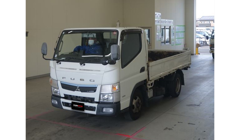 2018 Mitsubishi Fuso 2 Ton image-2