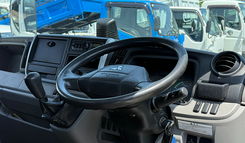 2018 Mitsubishi Fuso 2 Ton image-8