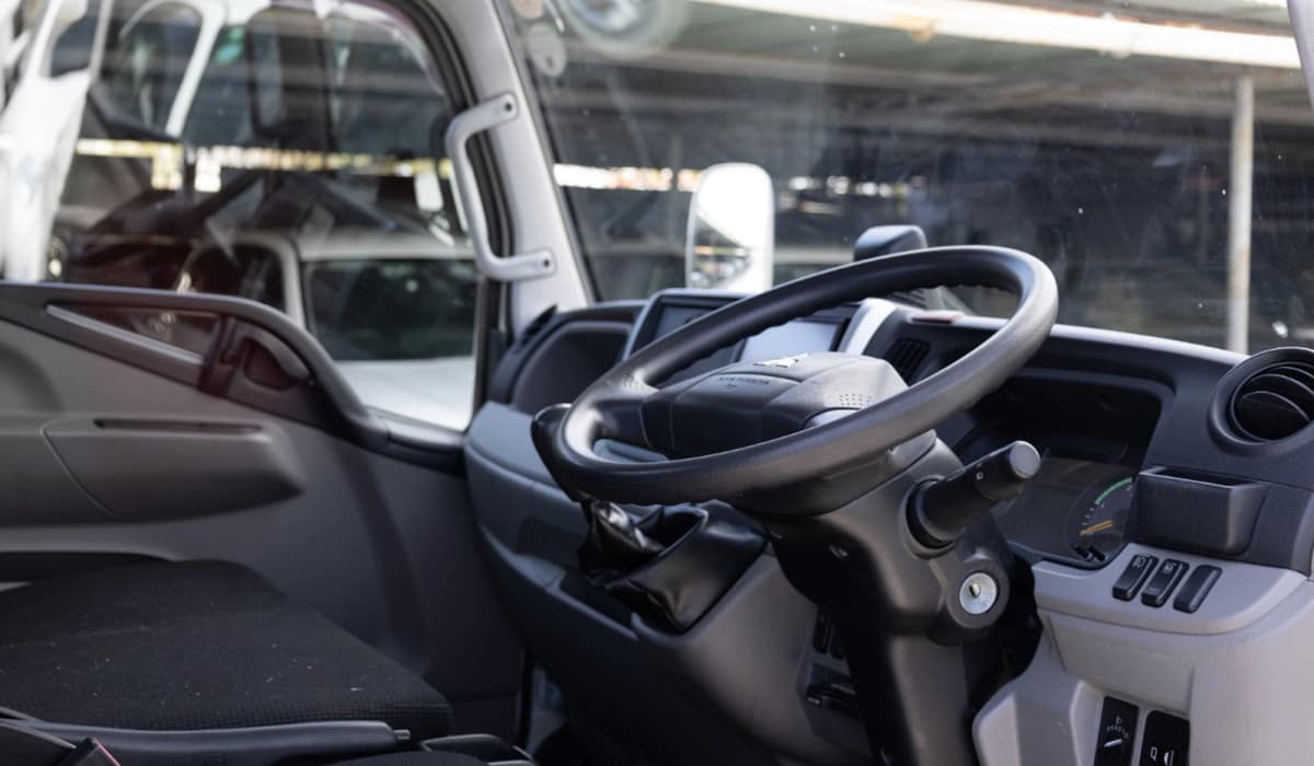 2018 Mitsubishi Fuso Canter 2 Ton image-11