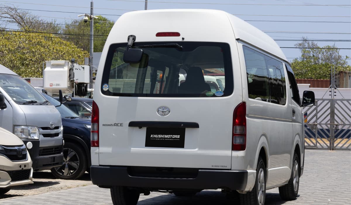2019 Toyota Regius Van DX Long image-13
