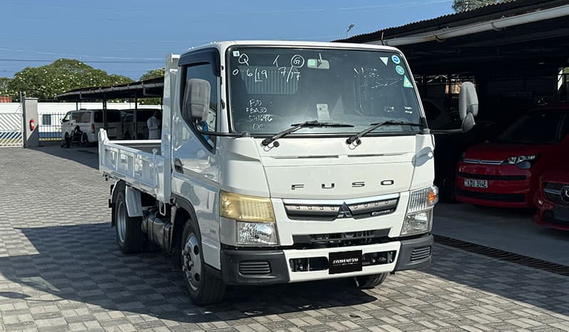 2019 Mitsubishi Canter 2.0 Ton image-1