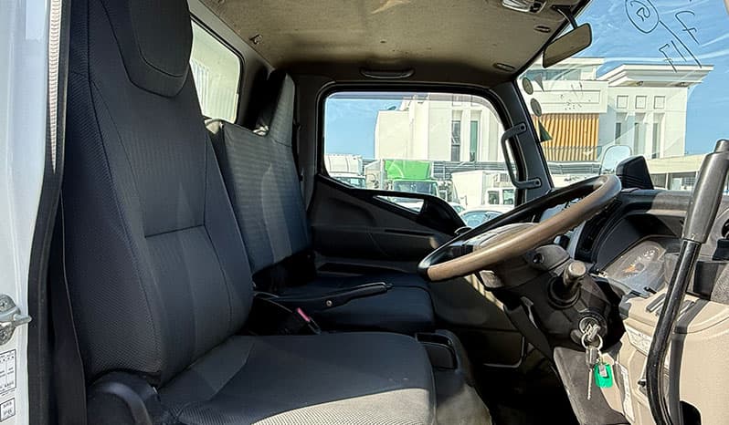 2019 Mitsubishi Canter 2.0 Ton image-7