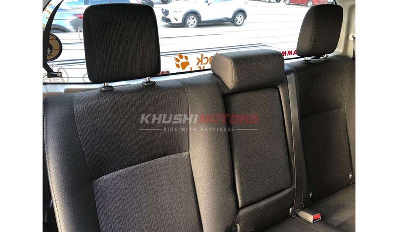 2019 Toyota Hilux image-7