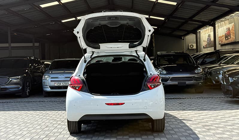 2019 Peugeot 208 Allure image-16