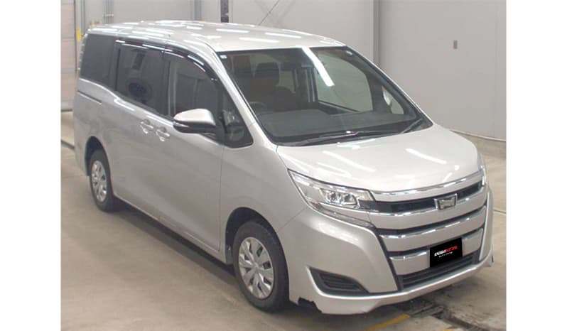 2018 Toyota Noah X image-4