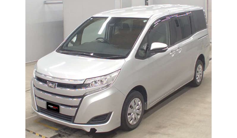2018 Toyota Noah X image-5