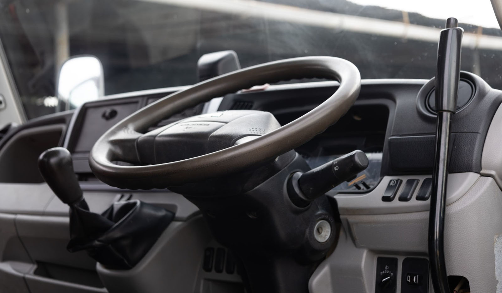 2018 Mitsubishi Fuso Canter 3 Ton image-7