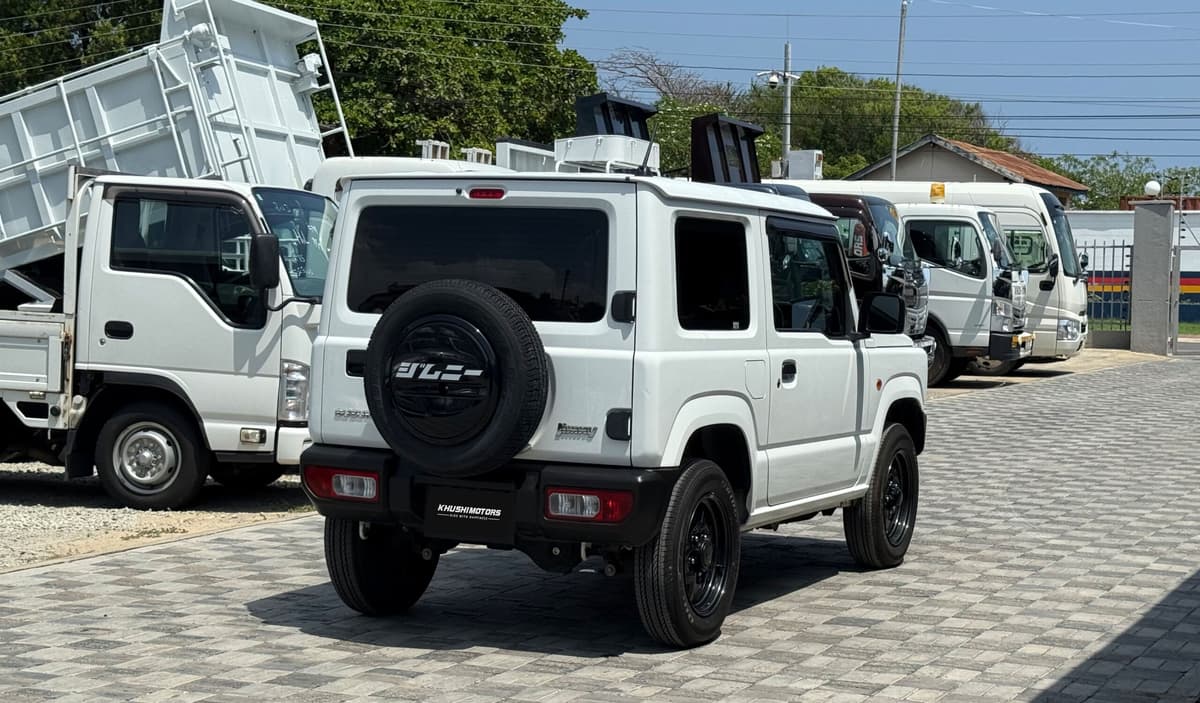 2019 Suzuki Jimny XG image-6