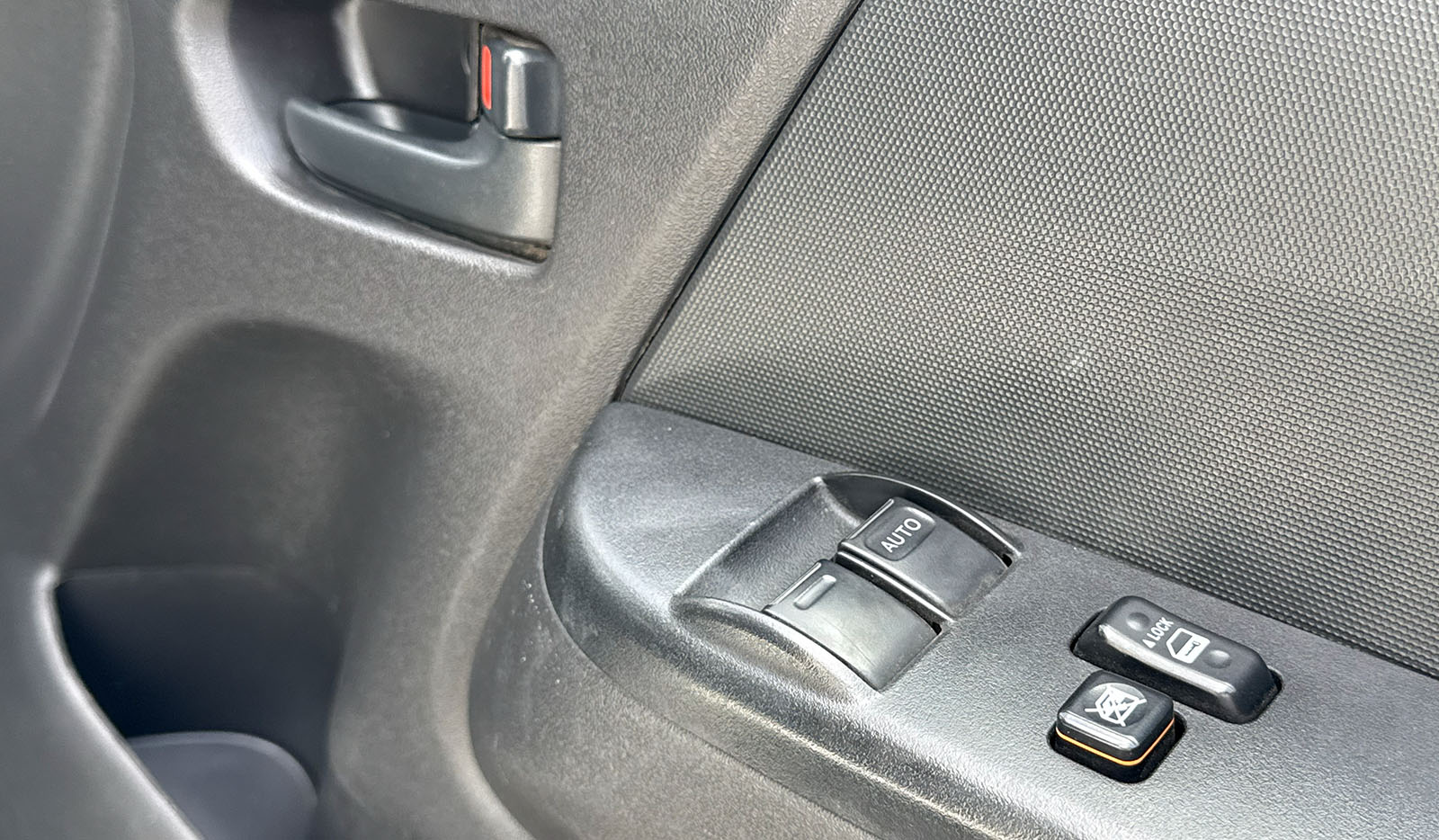 2018 Toyota Hiace Long DX GL Package image-9