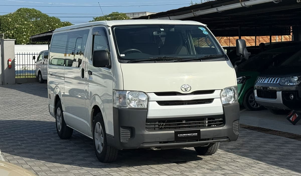 2018 Toyota Hiace Long DX image-1