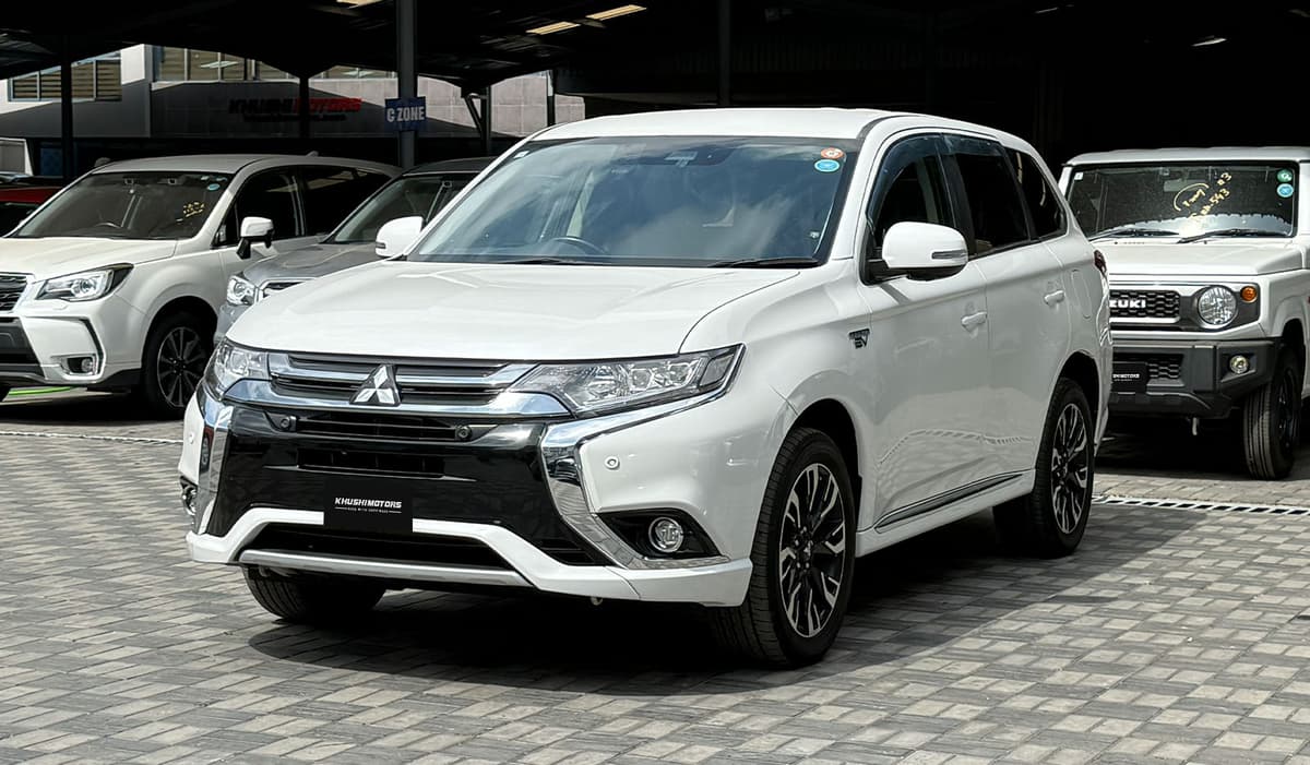 2018 Toyota Hiace Long DX image-15