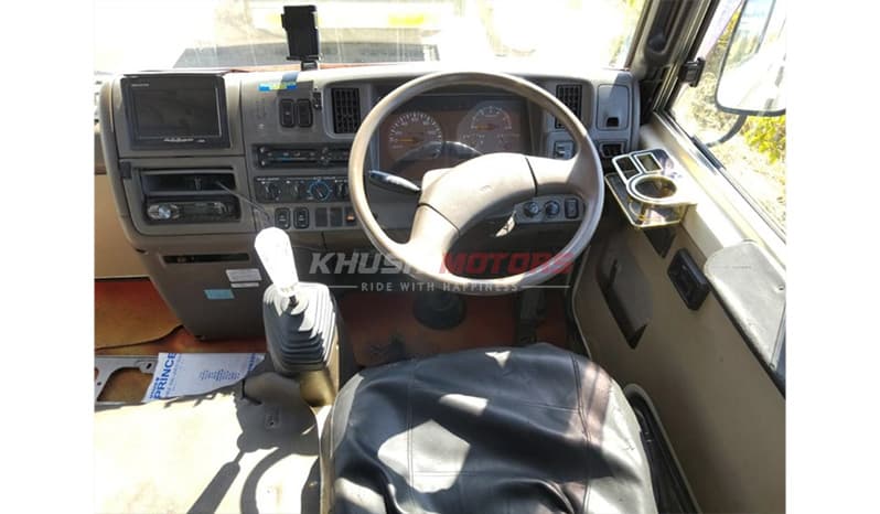 1996 Nissan Civilian image-6