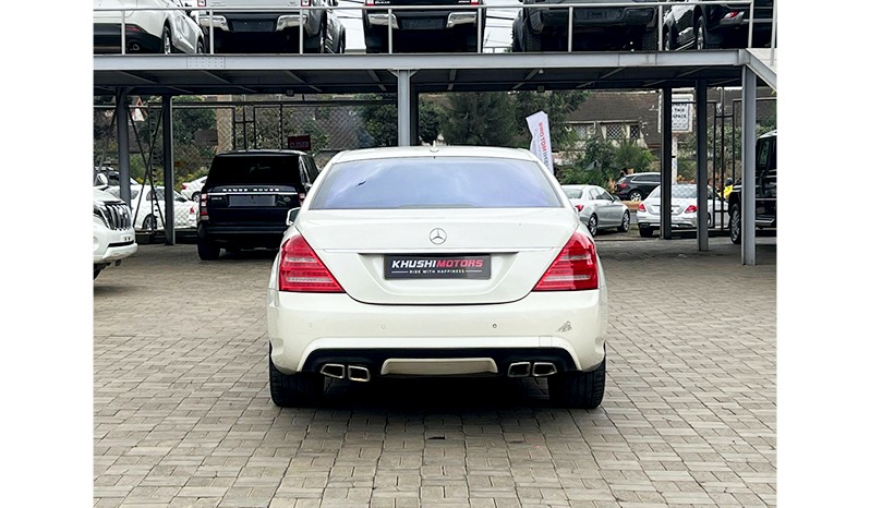 2010 Mercedes-Benz S-Class S550 image-3