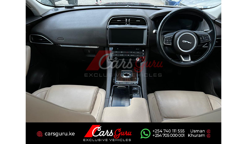 2016 Jaguar F Pace Prestige image-1