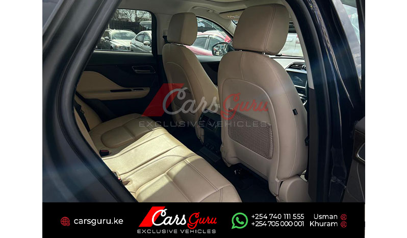 2016 Jaguar F Pace Prestige image-5