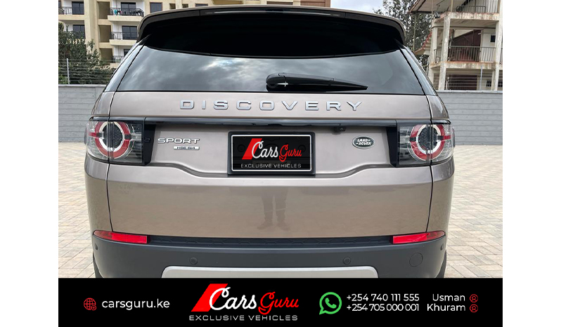 2016 Land Rover Discovery Sport HSE image-3