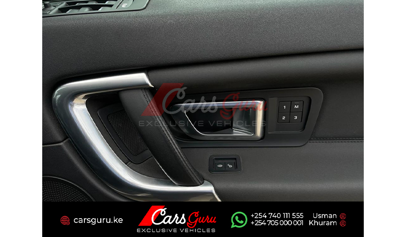 2016 Land Rover Discovery Sport HSE image-8