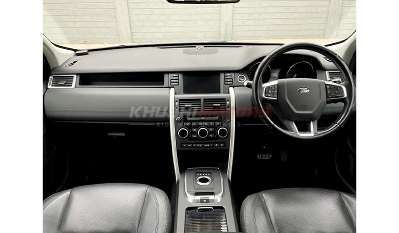 2016 Land Rover Discovery Sport HSE image-15
