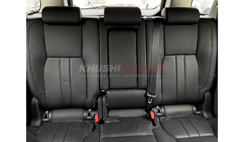 2016 Land Rover Discovery Sport HSE image-16