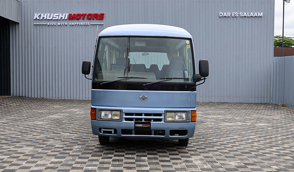 1996 Nissan Civilian image-9