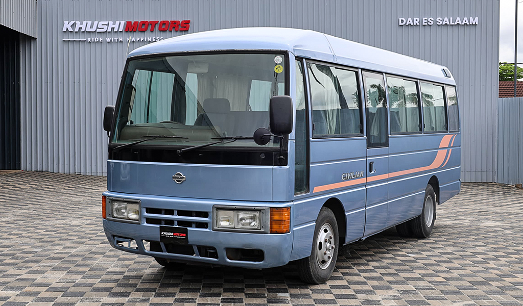 1996 Nissan Civilian image-10