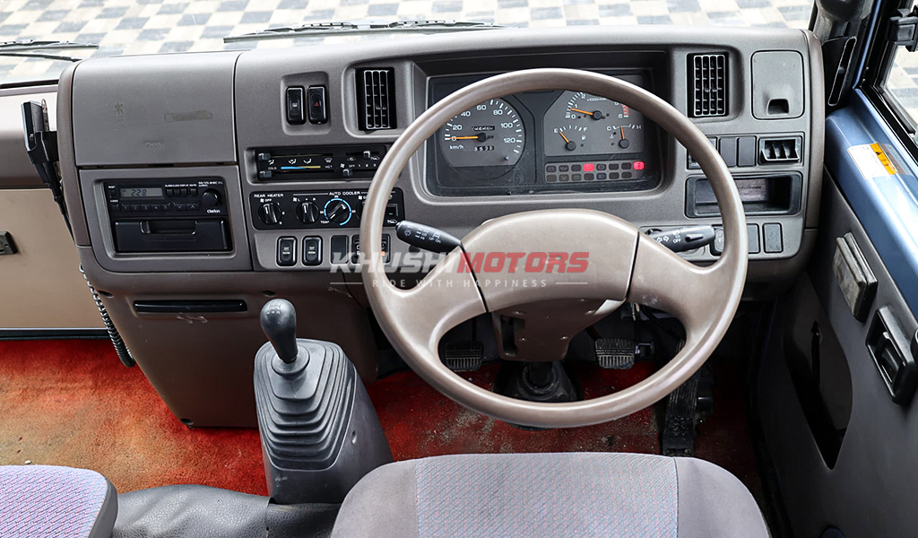 1996 Nissan Civilian image-14