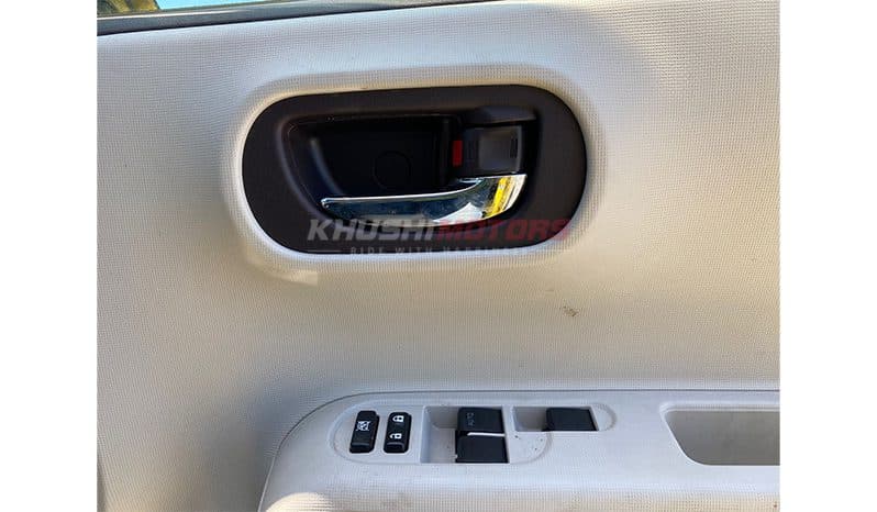 2016 Toyota Porte image-8