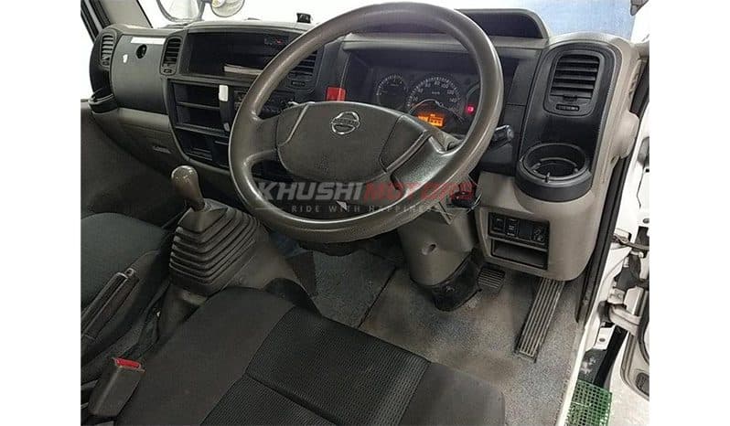 2016 Nissan Atlas image-4