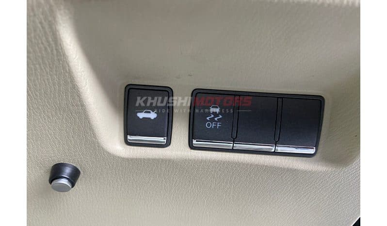2016 Nissan Fuga image-14