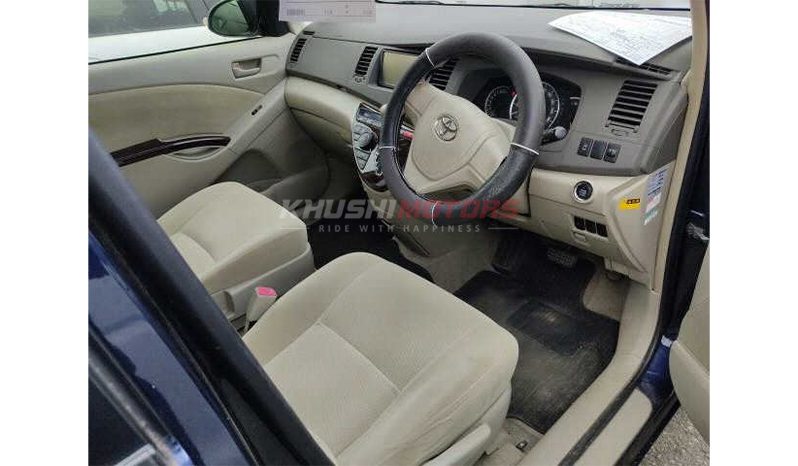 2016 Toyota Isis image-4