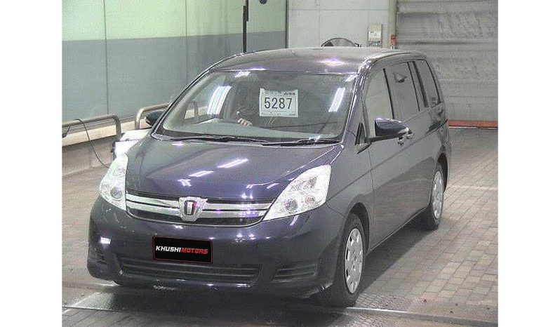 2016 Toyota Isis image-5